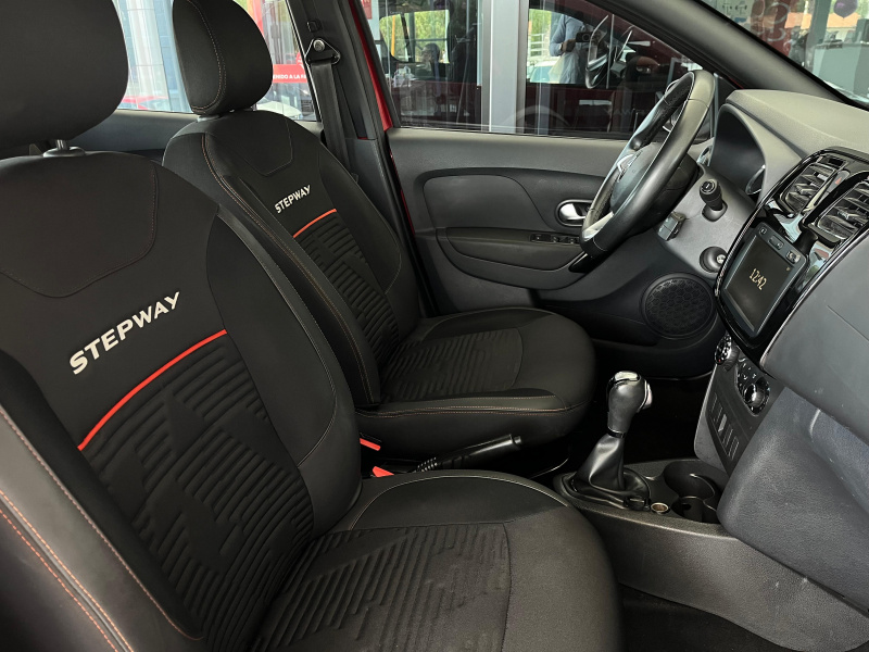 Renault Sandero y Stepway INTENS CVT 2023